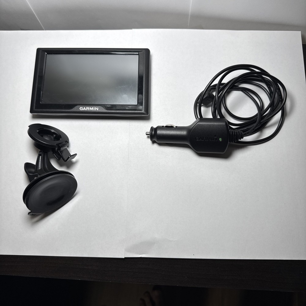 Garmin Drive 52 M GPS System 5” Touch Screen w/ Power Cord – Tested/Working