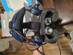 HTC VIVE Pro Virtual Reality (VR) Bundle Starter Kit – Complete In Box Excellent