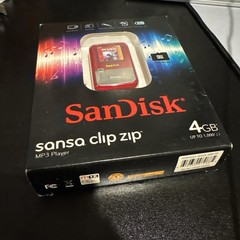 SANDISK Sansa Clip Zip 4GB MP3 Player – Jumpstart Red – Factory Sealed!