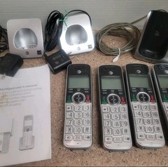 AT&T CL82414 – 4-Handset Cordless Phone Landline Answering Machine Home System