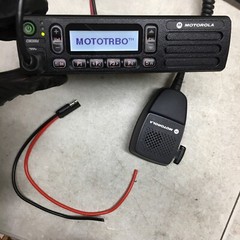 Motorola CM300D AAM01QPH9JA1AN UHF 403-470 MHz 99ch 40 Watt Digital mobile radio