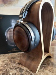 FIIO FT1 Closed Back Headphones With Dekoni Audio Ear pads. Perfect Condition.