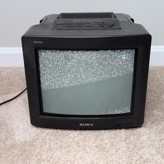 SONY TRINITRON KV-10FMV20 10″ CRT Retro Gaming Television TV Mega Bass + REMOTE