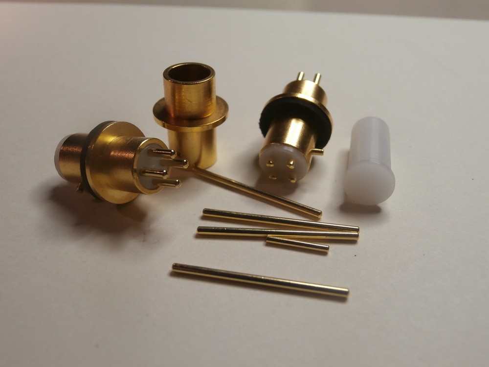 STANDARD HEADSHELL 4 PIN CONNECTOR GOLD PLATED FOR TURNTABLE MADE In Italy