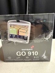 TomTom GO 910 Car GPS Navigator 20GB Hard Drive USA & Europe Maps New Sealed!