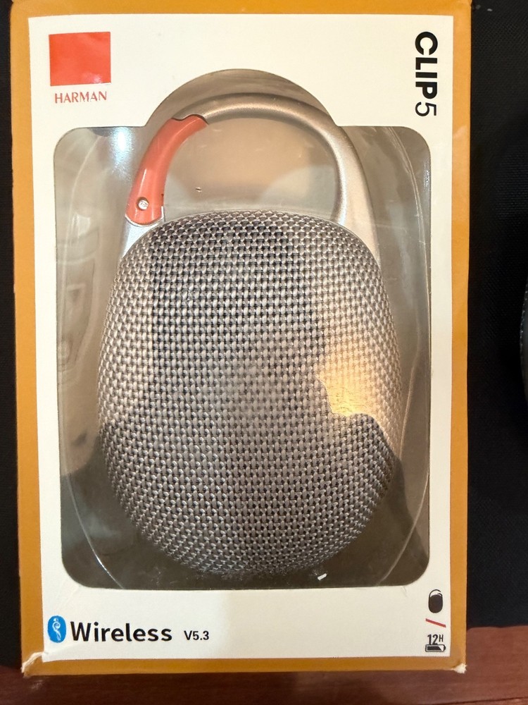 After Market of the Clip 5 Speaker