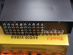 TonLi Audio-Video Splitter (8-input, 1 output) (2002) Brand New Hong Kong Import