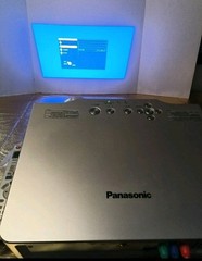 Panasonic PT-AE900U LCD Projector High Definition No Remote with Box Tested