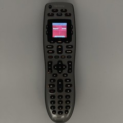Logitech 915-000159 Harmony 650 Universal Color Screen Remote – Silver – Tested!