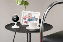 Lorex 2K Indoor Add-On Wi-Fi Security Camera W461ASD-B with 32 GB MicroSD