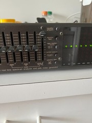 AUDIO CONTROL C-101 GRAPHIC EQUALIZER