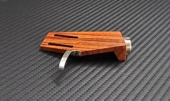 Custom-Made Headshell for Lenco L75 made of Rosewood by Stanley-Engineering