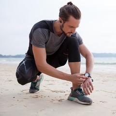 JBL Endurance Race Waterproof Wireless Earbud Headphones Black JBLENDURACEBLKAM