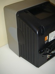 Vintage 2003 Memorex MVD2009CB Portable 9″ CRT Color TV/DVD Combo