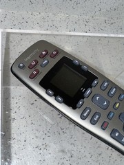 Logitech Harmony 650 Universal Advanced Remote Control with Silicon RemoteCover