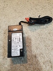 Extron AC Adapter Model 28-071-57LF – with output +12VDC 1.0A