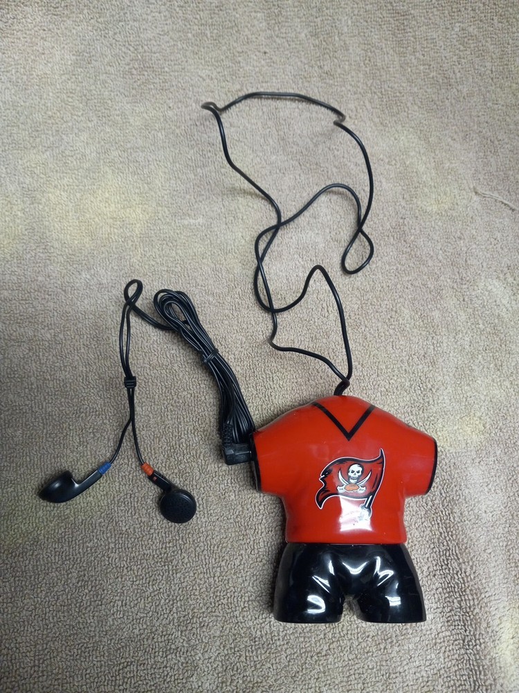 VINTAGE TAMPA BAY BUCCANEERS UNIFORM SPORT FM RADIO WITH HEADPHONES. NEW NO BOX