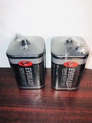2 Eveready 1209 Zinc-Carbon Super Heavy Duty Lantern 6 Volts Battery Batteries