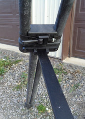 USED MILITARY CARBON FIBER ANTENNA MAST TRIPOD WITH USED CARRY BAG