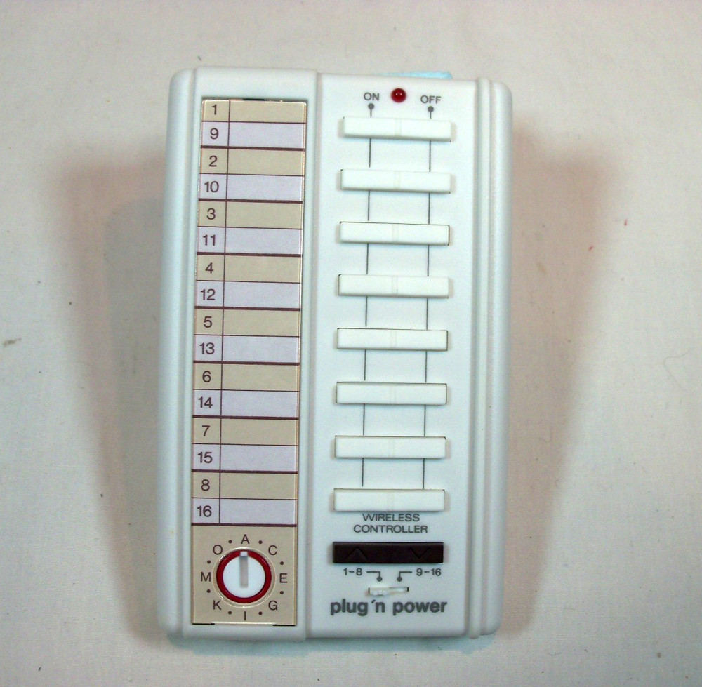 X-10 RADIO SHACK Remote Control Station #61-2676 – EUC