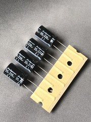 Lof of 4 Rubycon 330 uF 35v Electrolytic Capacitors, Radial Lead