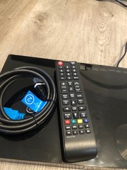 Samsung BD-FM57C Smart Curved Blu-ray DVD Player Wi-Fi Streaming HDMI w/ Remote