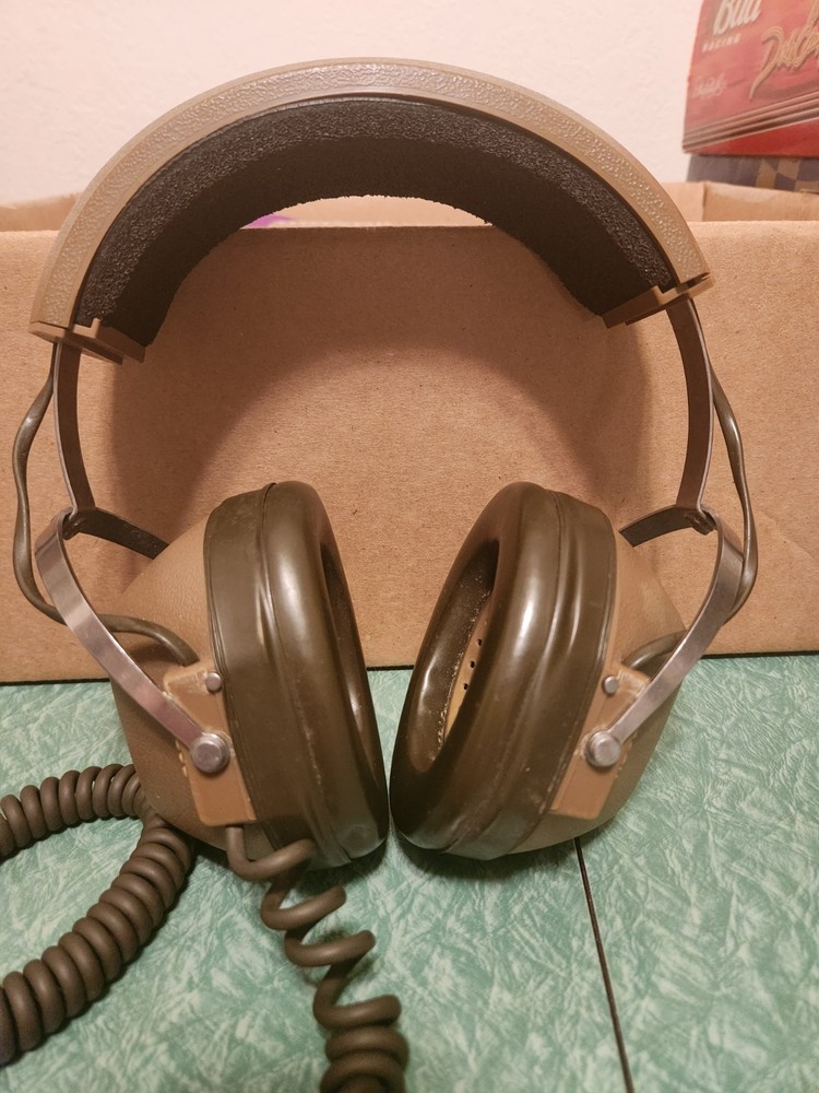 Vintage Koss K-6 Over Ear-Cup Stereo Headphones Vintage Old School Cool..