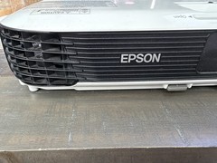 Epson VS240 LCD Projector HD, HDMI w/Power Cable