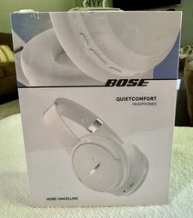 New Sealed Bose QuietComfort Wireless OverEar Noise Cancelling Headphones White