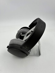 Beyerdynamic DT 700 Pro X Headphones Black – Used A
