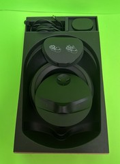 META Quest Pro 256GB VR Headset with Controllers and Charging Dock