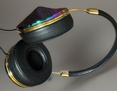 Frends Taylor Headphones OIL SLICK Black Gold. Look & Sound Great