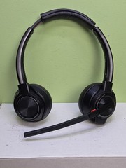 Plantronics W82201 Stereo Bluetooth Wireless Headset w/ Charging stand W8200B