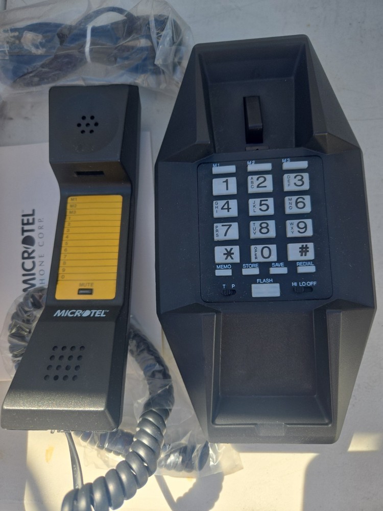Microtel Gina corded Telephone Black Original Box Backlit Push Button Keypad