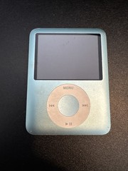 Apple iPod nano 3rd Generation Blue (8 GB) Bundle – See Pictures