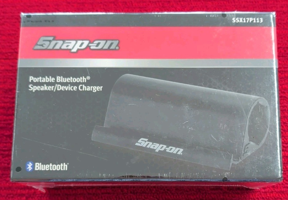 Snap-On TOOLS NEW Black Portable Bluetooth Speaker & Device Charger SSX17P113