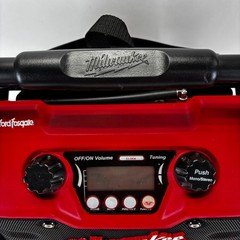 Milwaukee Job Site Radio 49-24-0280 HEAVY DUTY Powered By Rockford Fosgate