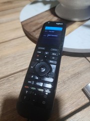 Logitech Harmony Elite N-R0010 Remote ONLY – No Charger Tested