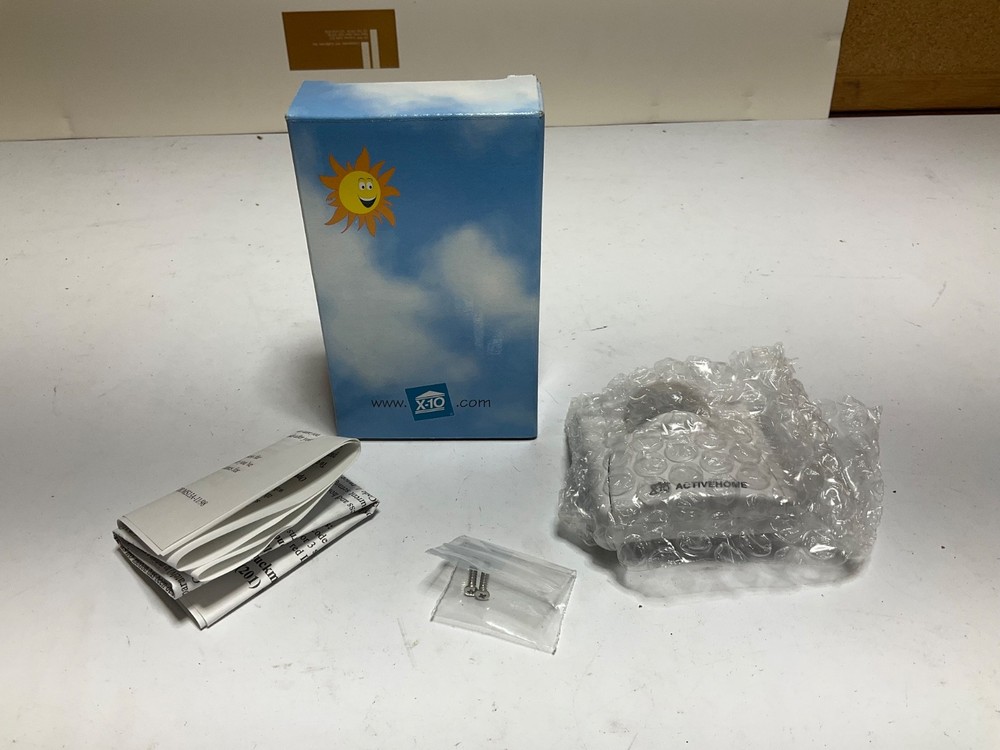 X-10 Powerhouse Hawkeye Motion Detector MS13A  NEW OLD STOCK