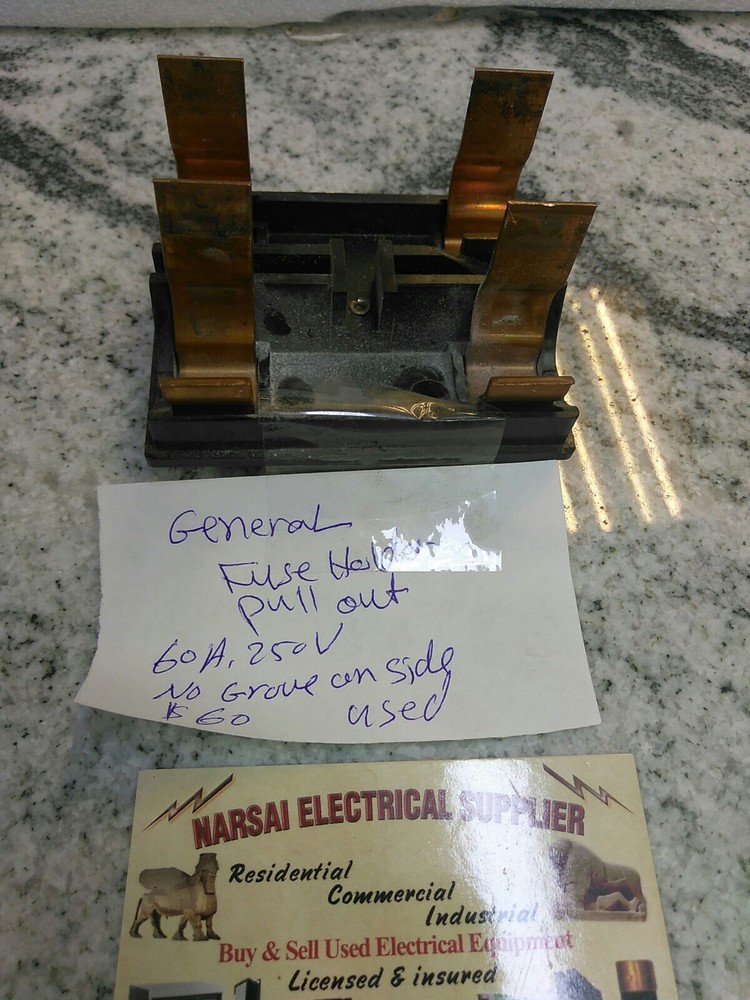 GENERAL Fuse Holder PULL OUT 60A 250V NO GROVE ON SIDE ( EH3