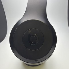 Beats by Dr. Dre Beats Solo3 Wireless On-Ear Headphones – Black