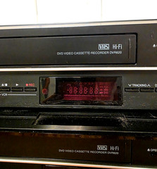 Toshiba DVR620KU DVD/VCR Recorder Combo W/Remote Control USED