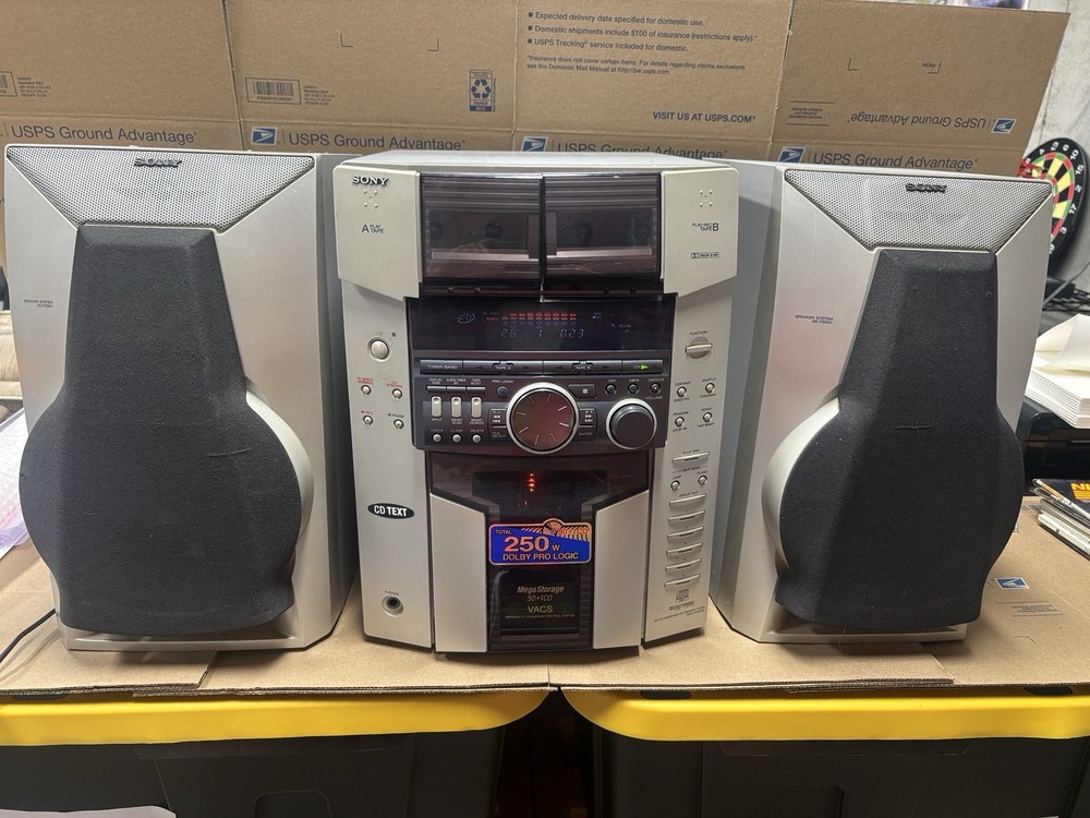Sony Compact Disc Deck Receiver MHC-250 AV Mega Storage 50+1CD & Speakers READ