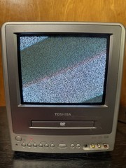 Toshiba MD9DP1 Portable 9-inch AC/DC Power CRT TV DVD Combo With Remote *Read*