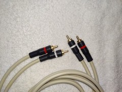 RCA , Pr/Pb/Y, and Left + Right audio set.6ft/white/HEAVY DUTY/component cables