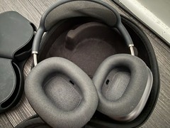 Apple AirPods Max (Lightning) Headphones Space Gray with Case