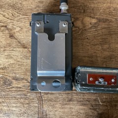 Vtg Icom IC-2AT Handheld Transceiver w/IC-BP4 Battery Pack-For Parts Or Repair