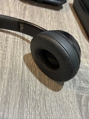 Beats by Dr. Dre Beats Solo3 Wireless On-Ear Headphones – Matte Black