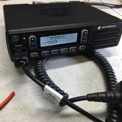 Motorola CM300D AAM01QPH9JA1AN UHF 403-470 MHz 99ch 40 Watt Digital mobile radio