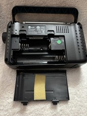 HDi Home Portable AM/FM Radio, Battery Operated, or AC Power M# HDi-2600BK